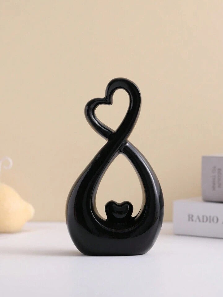 Black Heart Sculpture Modern Abstract Resin Love Statue Romantic Home Decor